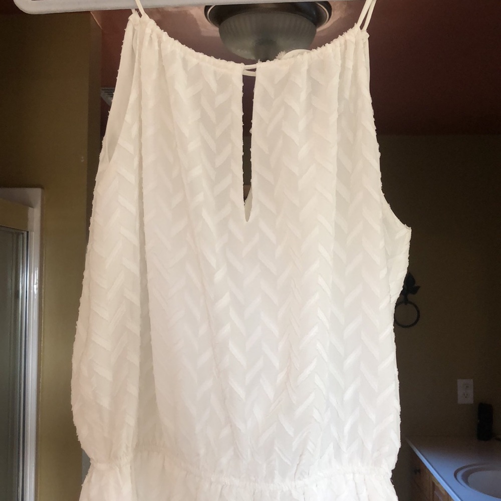 White romper. - Picture 2 of 3